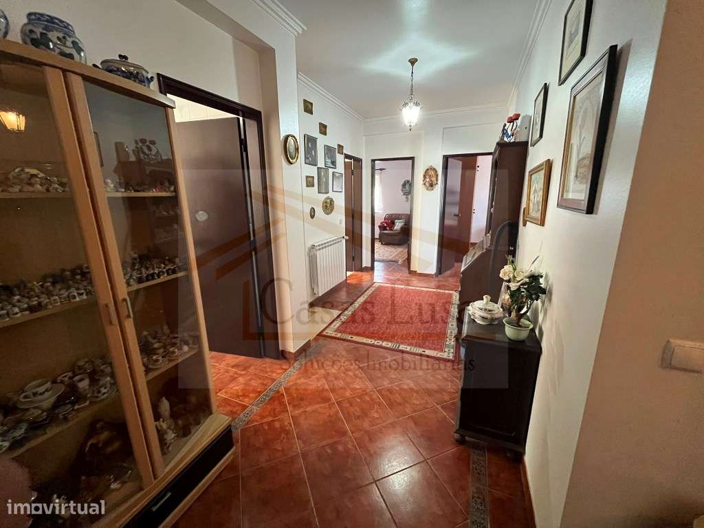 Moradia T3 no Centro do Cadaval - Localização Premium!-21
