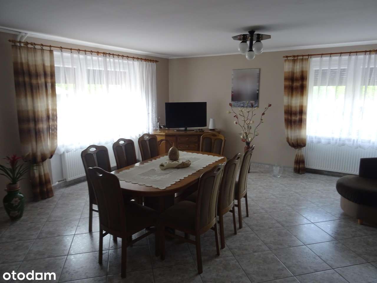 Zadbany dom z ładnie zagospodarowaną działką!-7