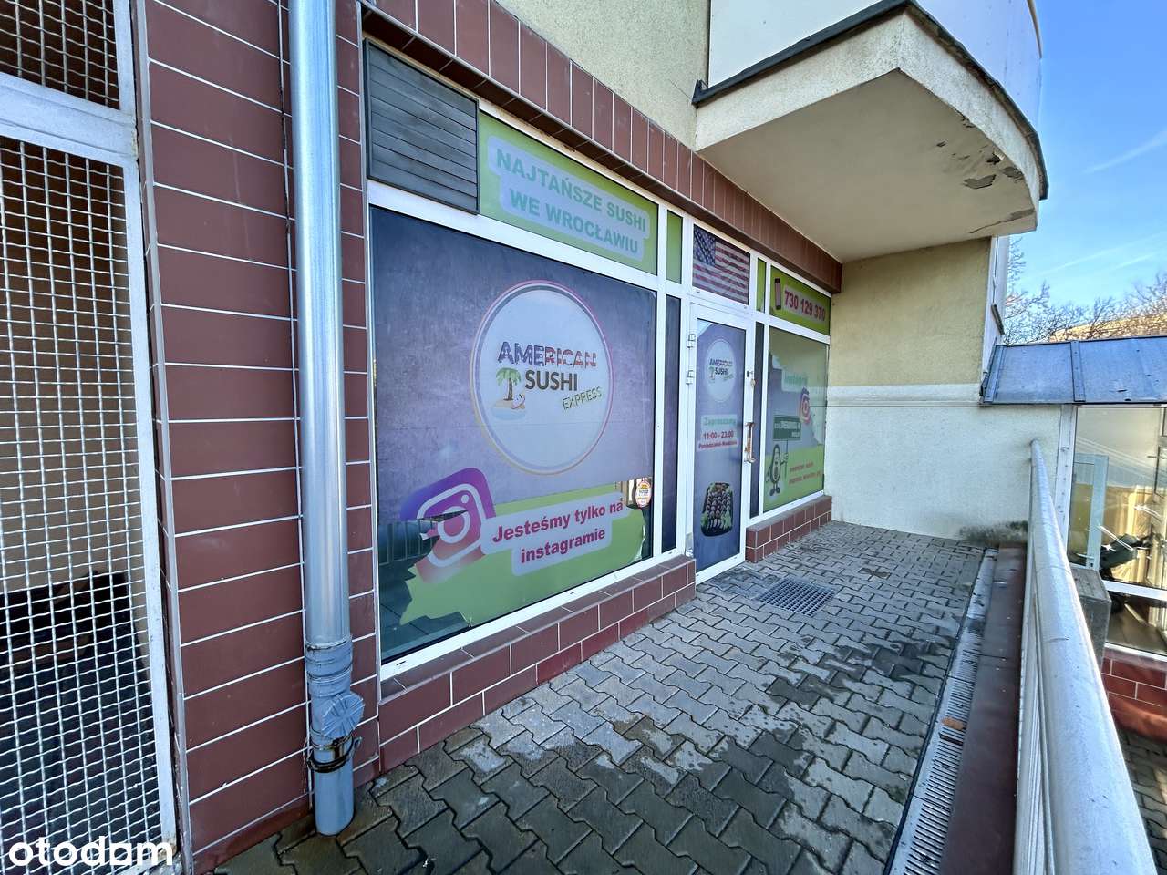 lokal z witryną przy centrum handlowym | darmowy parking | duży ruch - Pełny obrazek: 3/7