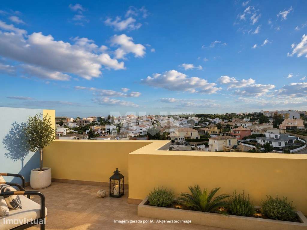 Apartamento T4 em Portimão-0