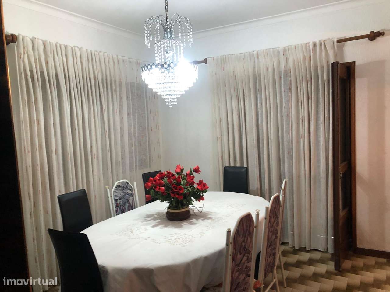 Moradia T4 com garagem e jardim em Póvoa de Varzim-9