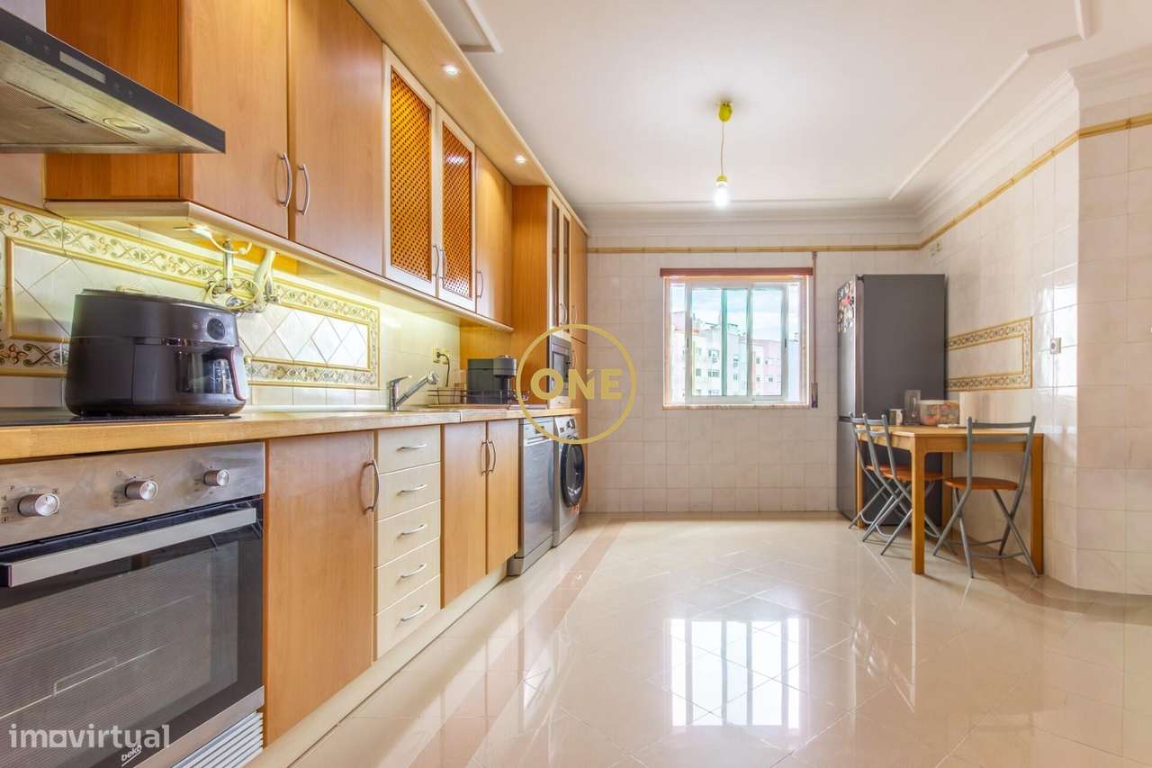 Apartamento T1+1 Sta Marta ,114m2 - Grande imagem: 3/29