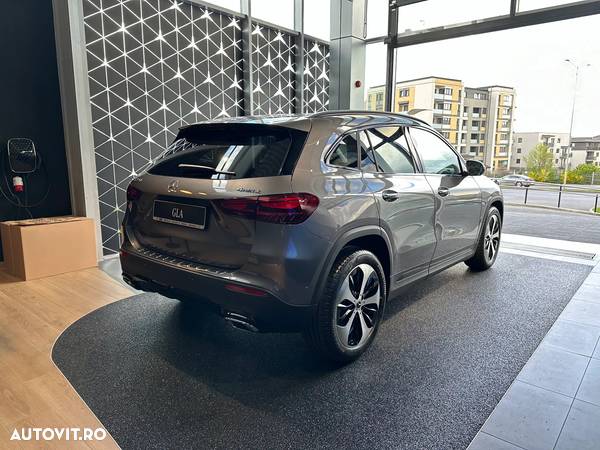 Mercedes-Benz GLA 220 4Matic 8G-DCT Progressive Advanced - 3