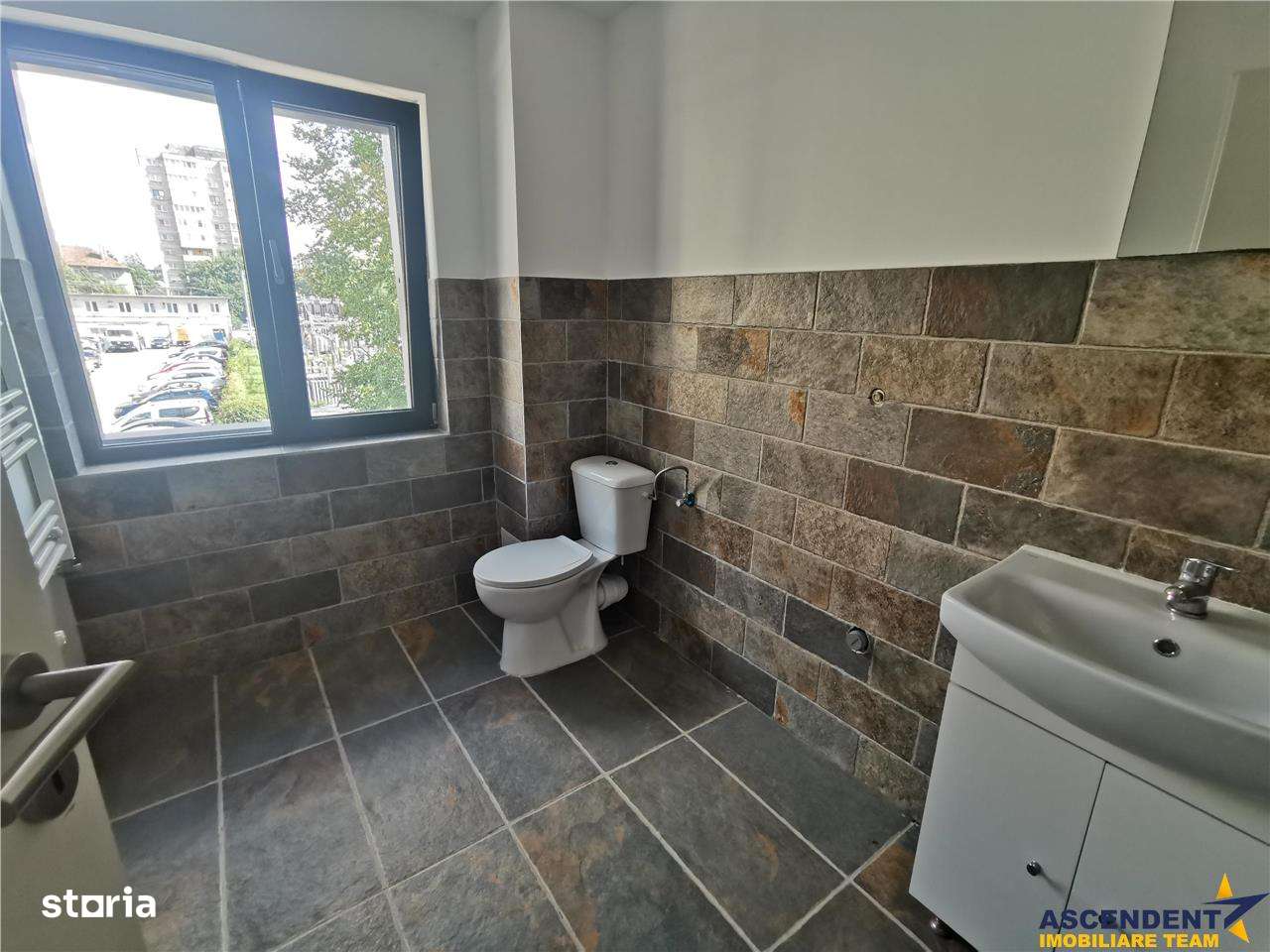 Spatiu de birouri proaspat renovat, zona AFI, disponibil imediat - Imagine principală: 4/9