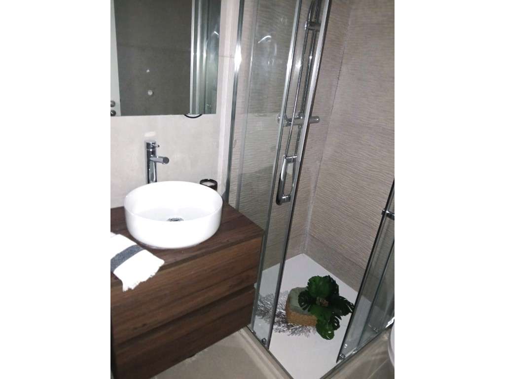 T3 em Benfica com elevador e varanda-21