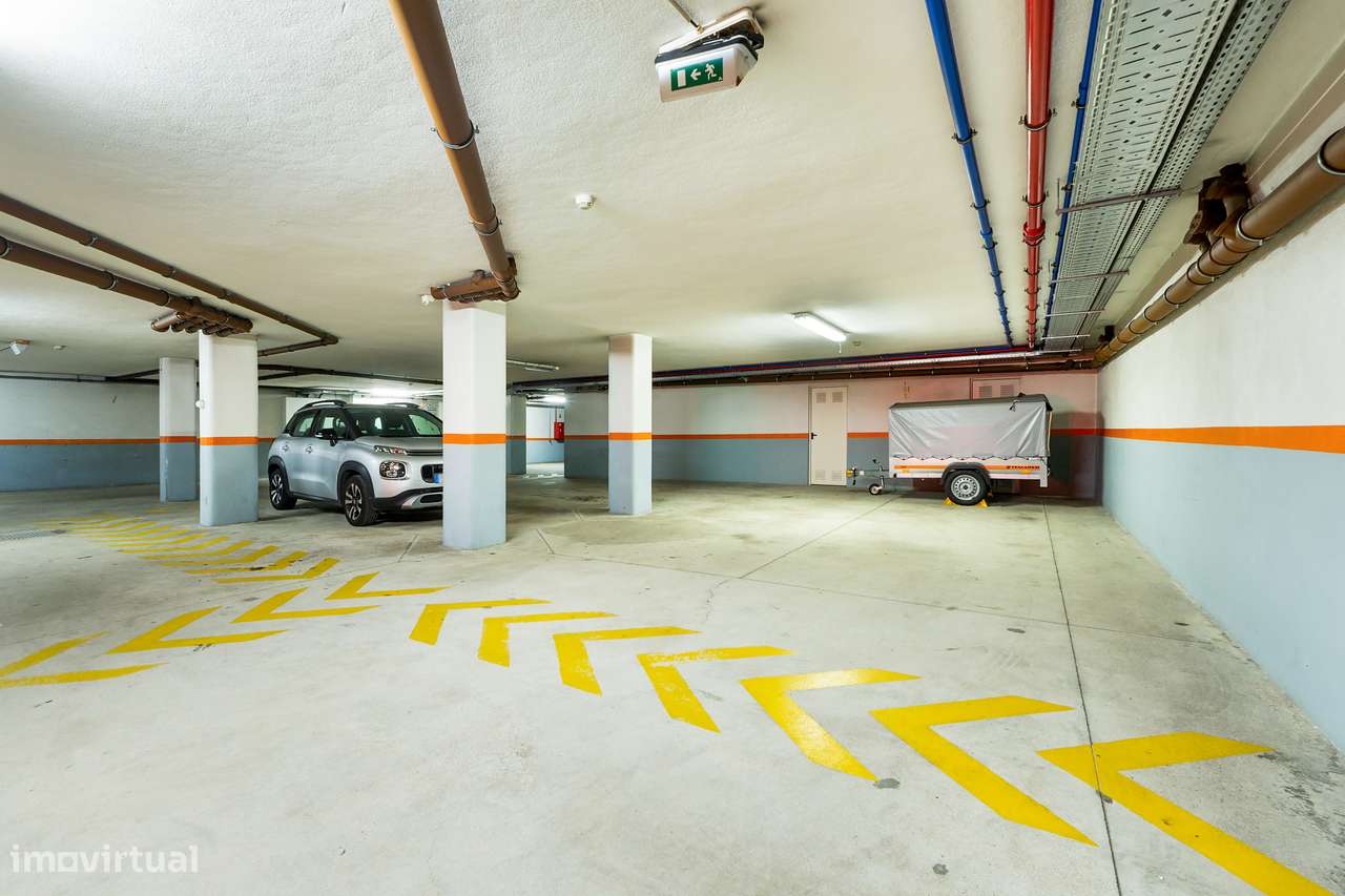 Apartamento t3 à venda na Rua Dom António Barroso, 268-23