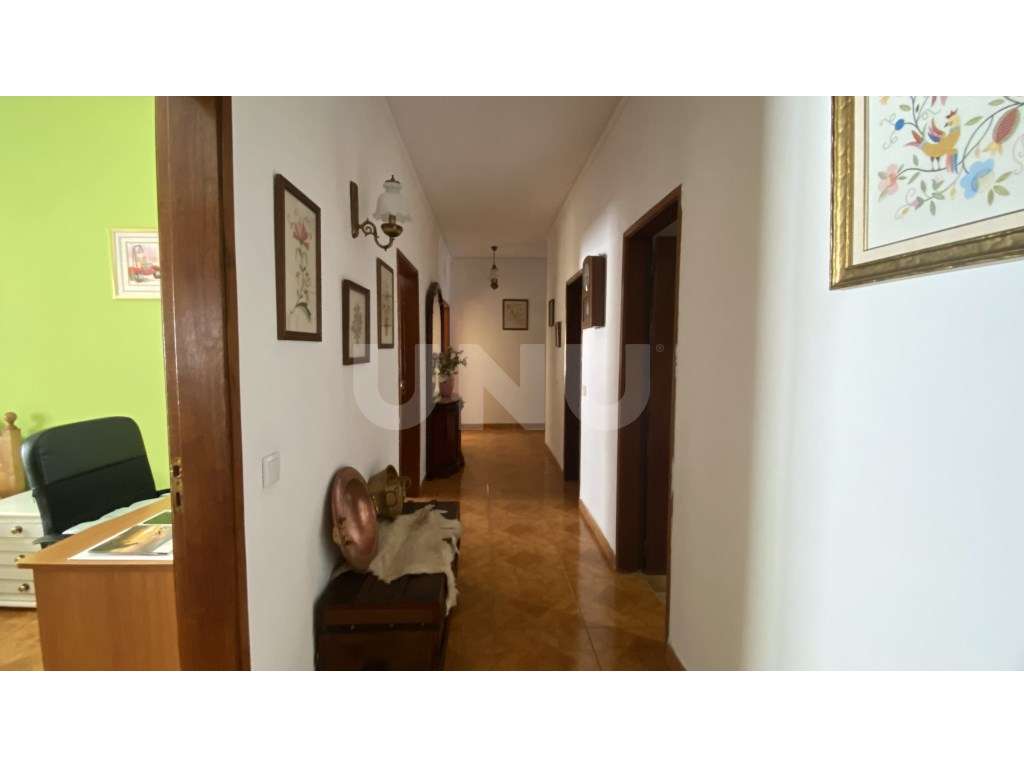 Apartamento T4+1 - Centro da Cidade-19