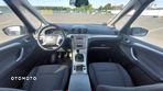 Ford Galaxy 2.0 Titanium - 12