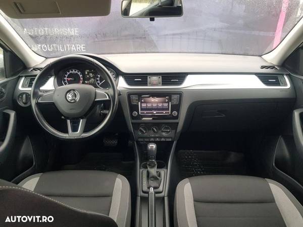 Skoda RAPID 1.4 TDI DSG Style - 3