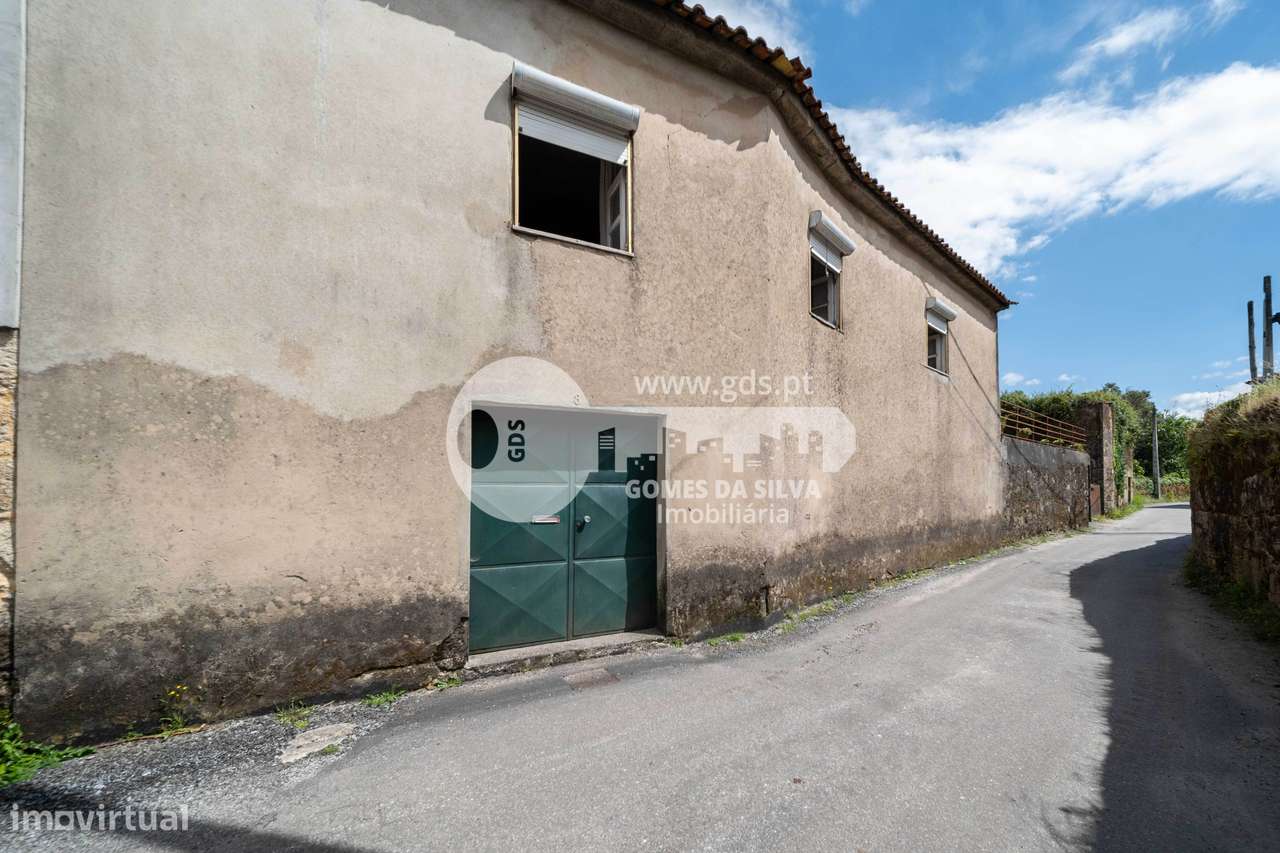 Moradia T3 na Loureira, Vila Verde-19