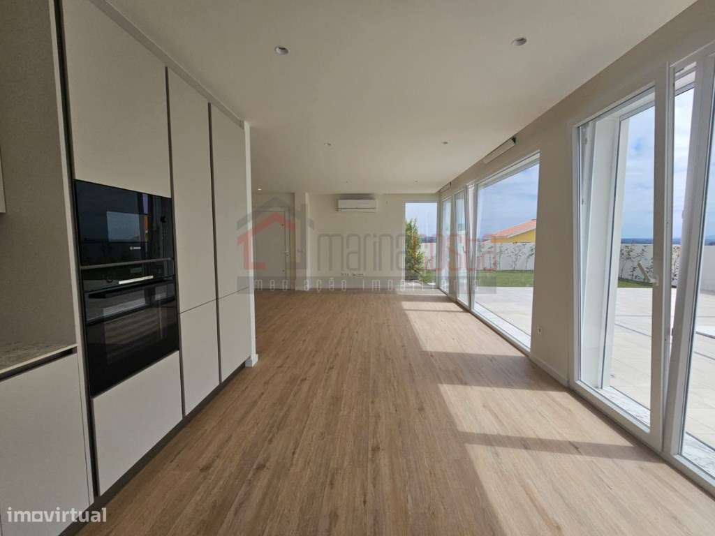 Moradia T3 nova com piscina em Capelas, Lourinhã - Grande imagem: 3/19