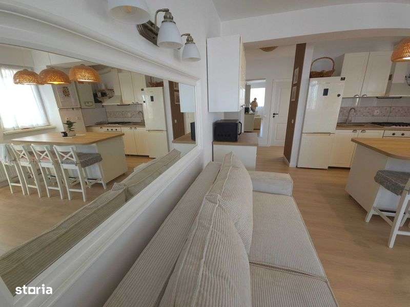 Apartament 3 camere, bloc mic 2014, complet mobilat + 2 locuri parcare