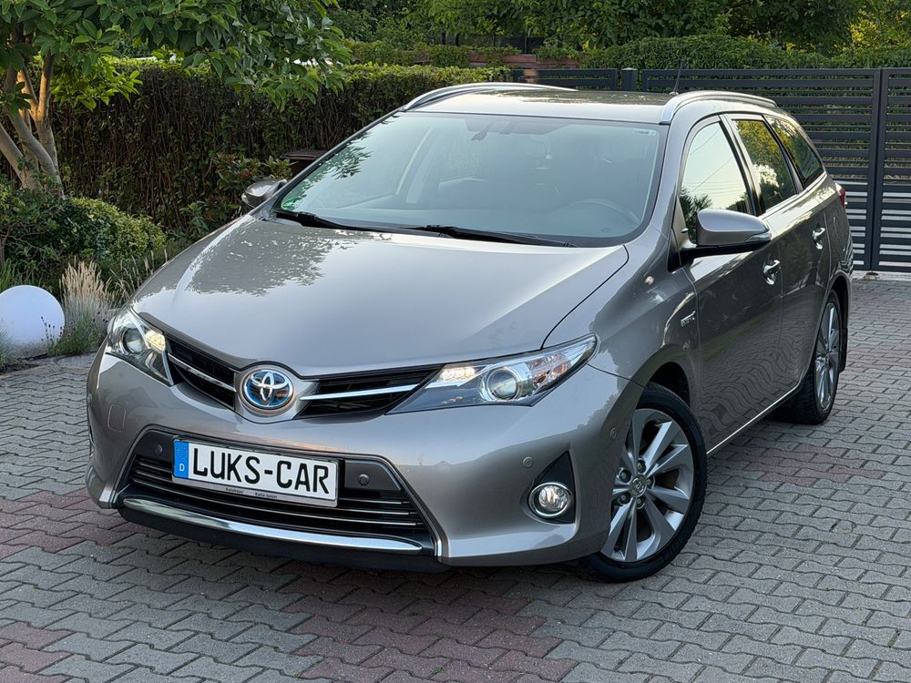 Toyota Auris II (2012-) 1.8 VVT-i Automatik Executive 2013