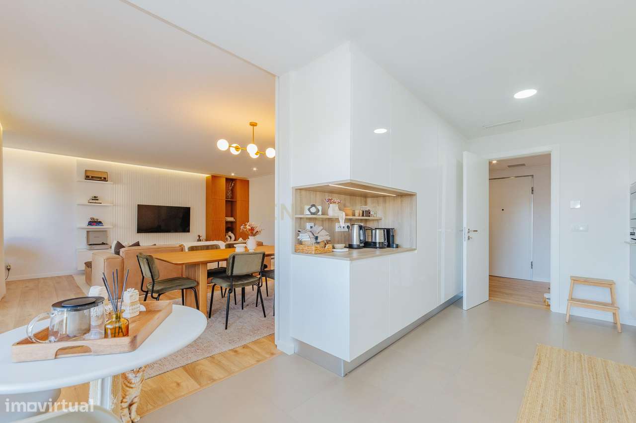 T3 COMO NOVO  2 VARANDAS COM BOX A 5 MINUTOS DO AEROPORTO DE LISBOA - Grande imagem: 4/25