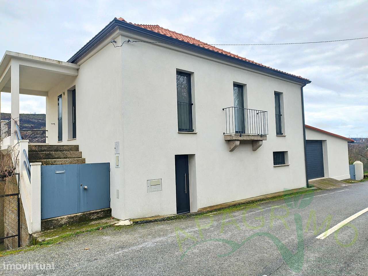 Moradia T2 com garagem e terraço em Penedono - Grande imagem: 3/21