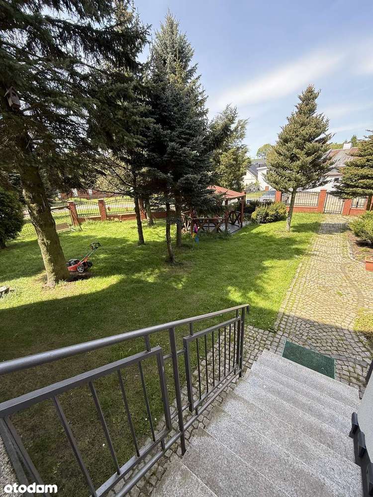 Dom wolnostojący z piękna działką we wsi Jabłów-15