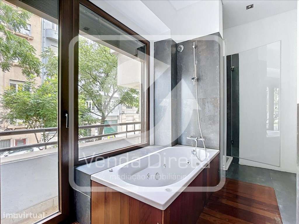 Apartamento T4 com varanda e 257 m² nas Avenidas Novas Elegância, E...-24