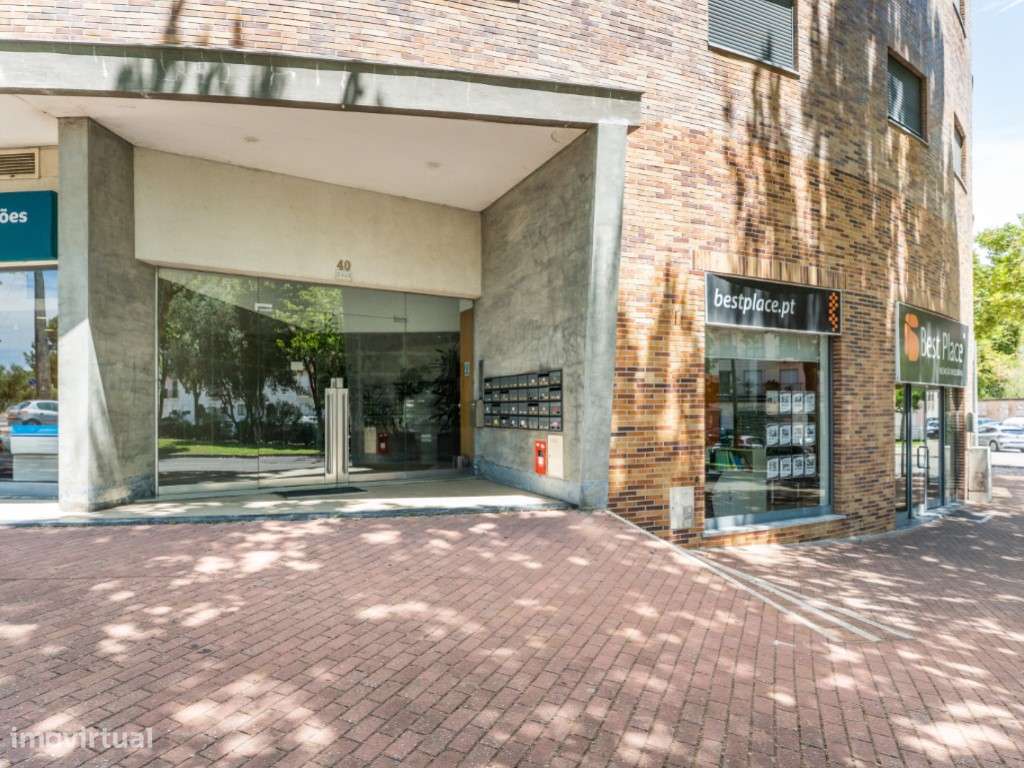 T3 com garagem e varanda com 23m2 - Colinas do Cruzeiro, Odivelas-25