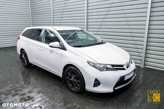Toyota Auris 1.4 D-4D Premium - 6