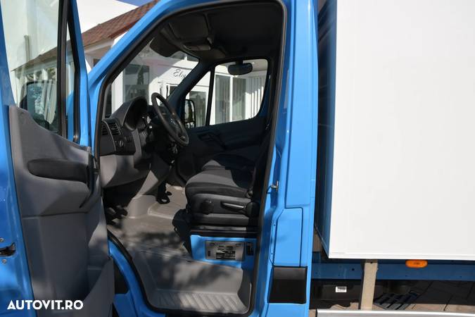 Volkswagen CRAFTER - 16