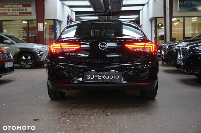 Opel Insignia - 8