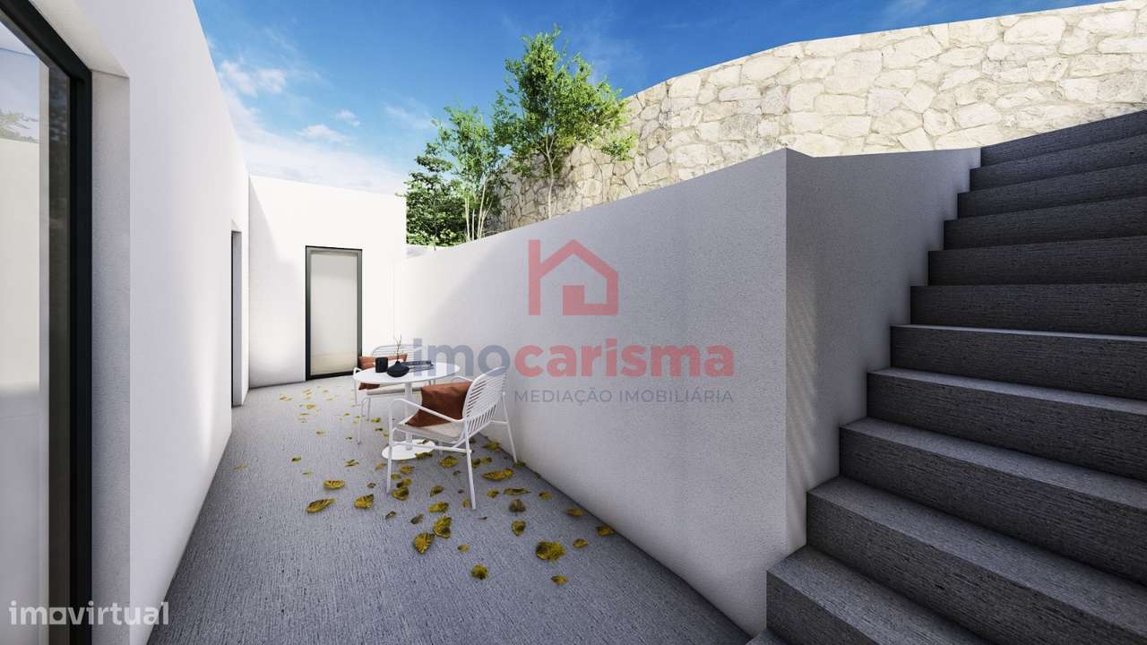 Moradia T3 Totalmente Remodelada em Santo Tirso-19