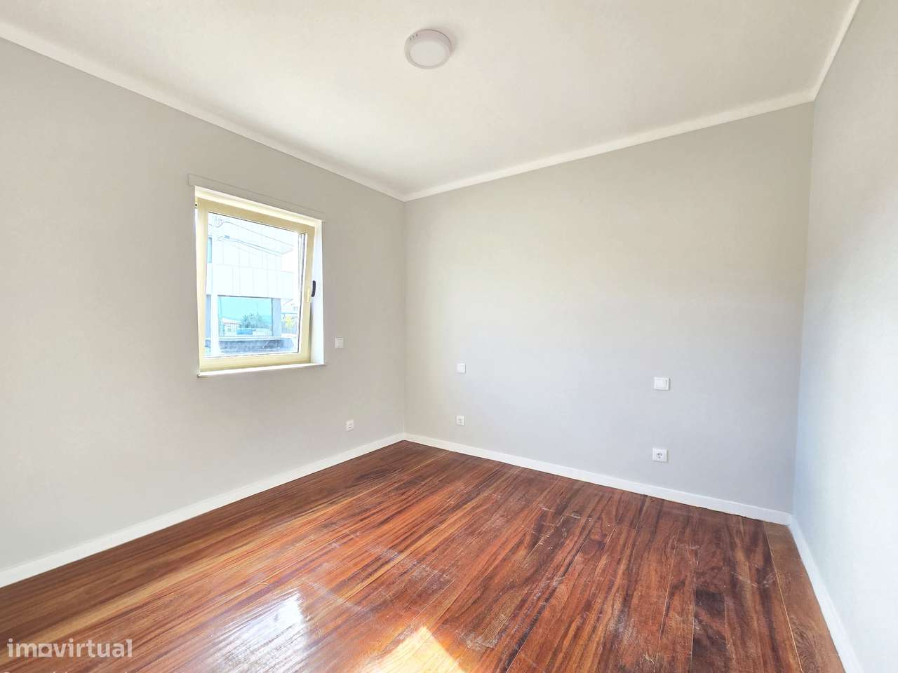 Moradia 5 quartos-20