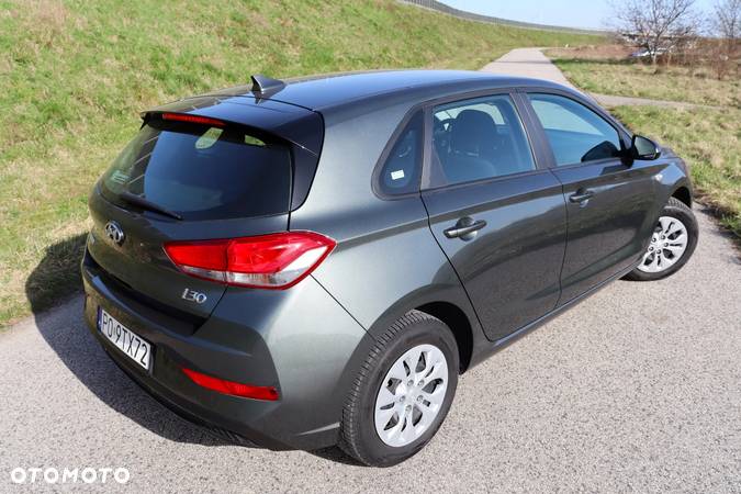 Hyundai I30 1.5 DPI Classic + - 12