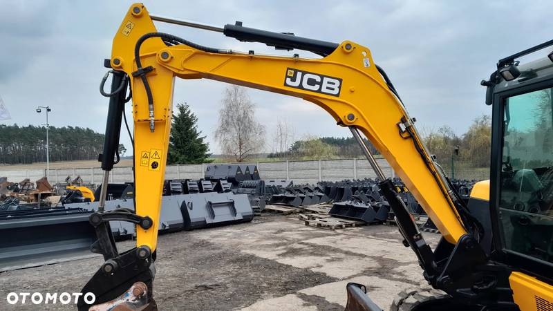 JCB 48Z-1 - 15