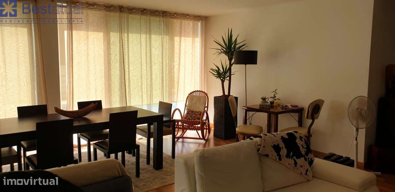 Moradia T 5 - Acab. de Qualidade - Junto a RTP - Grande imagem: 4/43