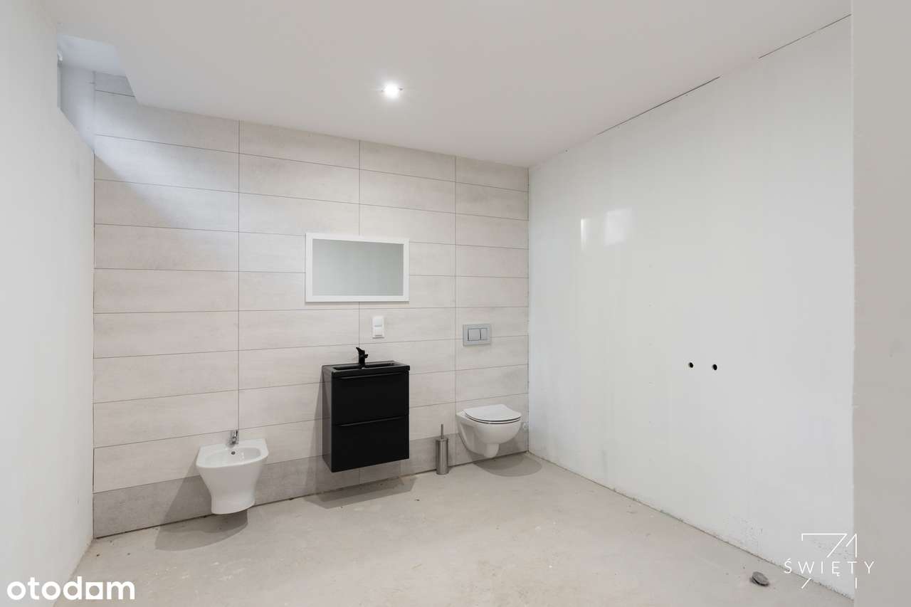 Dom w sercu lasu z widokiem na jezioro-16