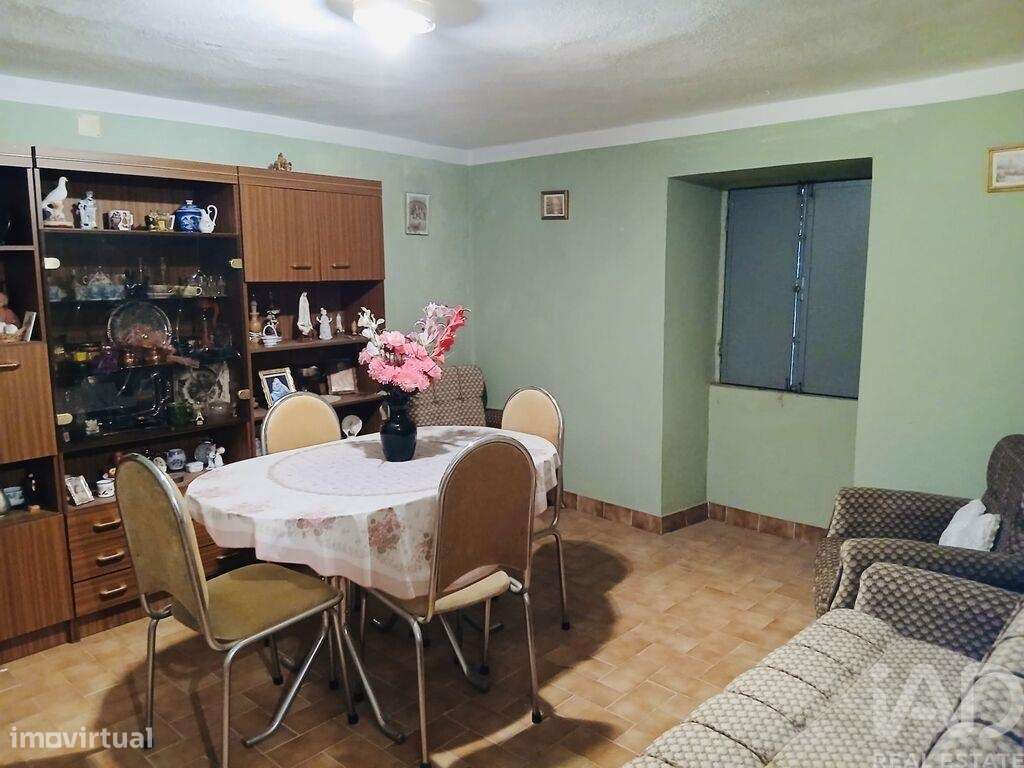 Moradia térrea T1 em Ninho do Açor e Sobral do Campo de 55 m2-6