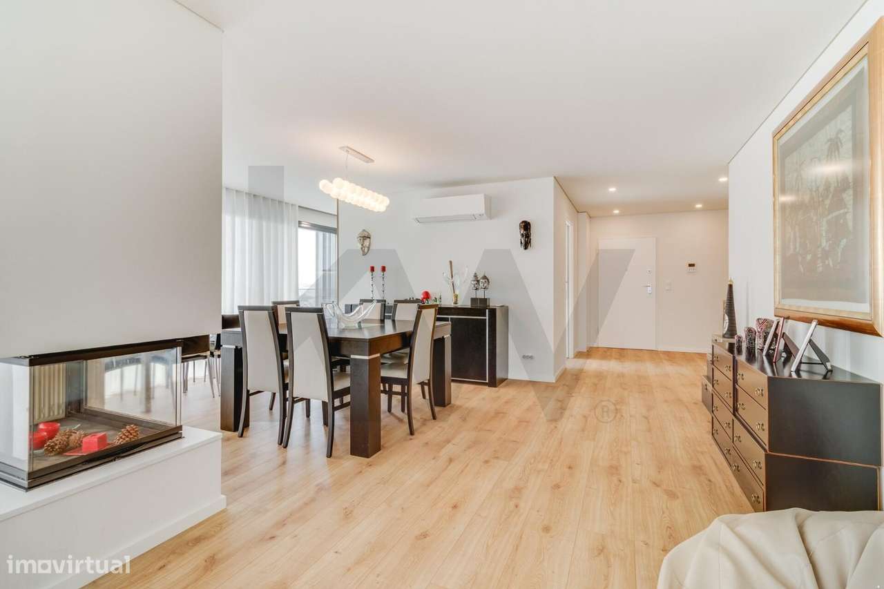 INCRÍVEL T4 COM 302M2, PISCINA, BOX E VARANDAS PANORÂMICAS - CONDOMÍNI - Grande imagem: 5/60