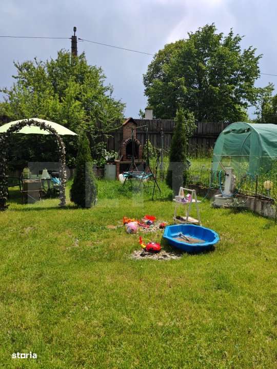 Casa de vacanta de vanzare in Zarnesti - Brasov - Imagine principală: 1/18