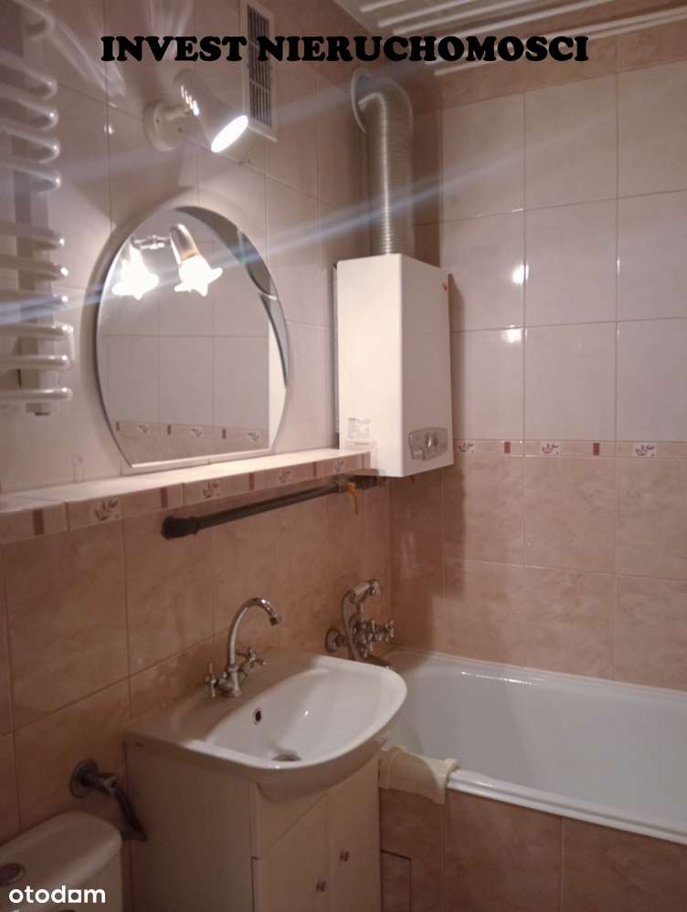 *Trzy pokoje, układ dwustronny, kameralny blok*-0