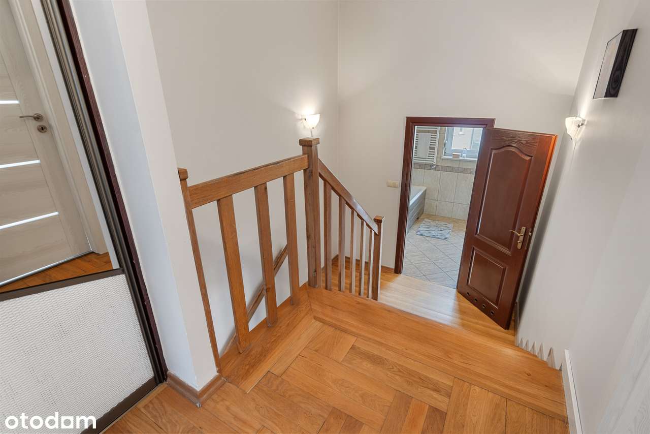 Skrajny szeregowiec, większa działka 345m2. Atrakcyjne położenie-cisza-12