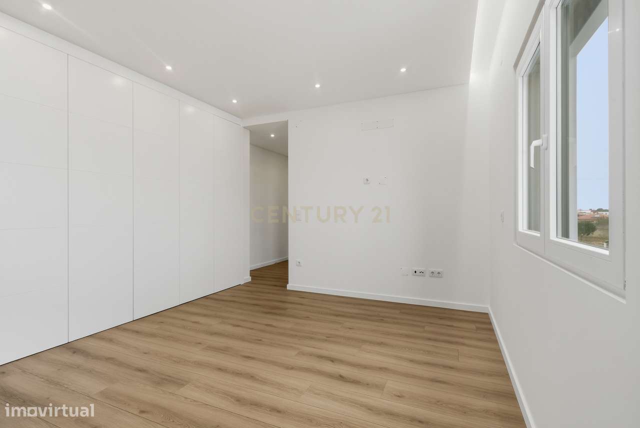 Luxuosa Moradia T4 com Vista Mar em Silveira, Torres Vedras-19