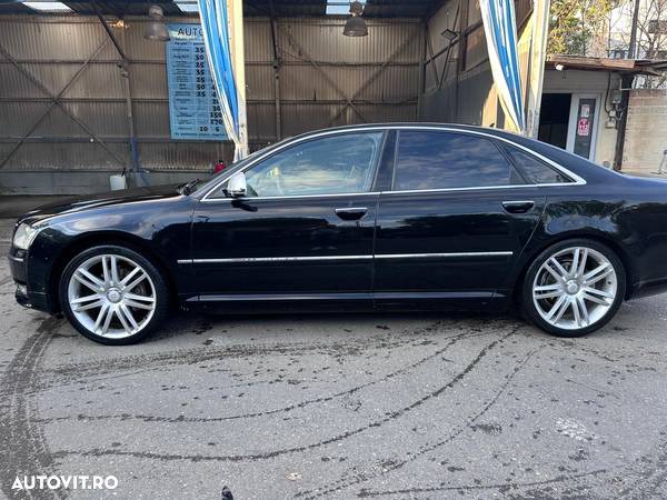 Audi A8 3.0 TDI DPF quattro - 2