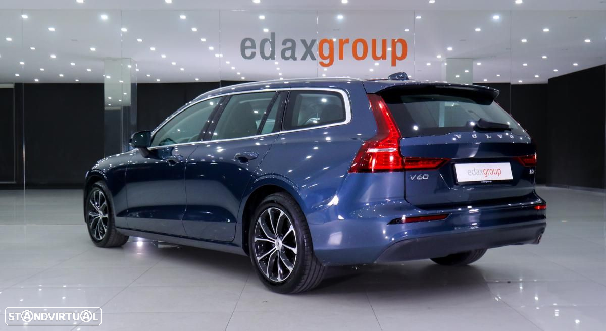 Volvo V60 2.0 D3 Momentum Plus Geartronic - 4