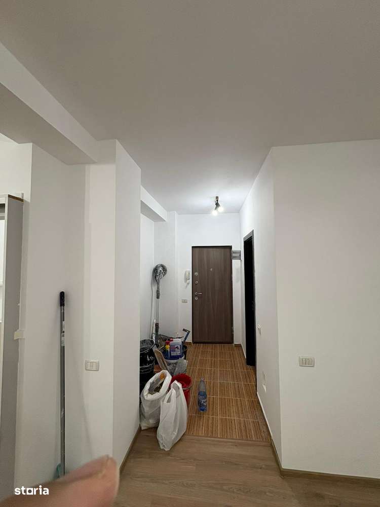 Vand garsoniera 44,52 mp Militari Residence la intrarea in cartier - Imagine principală: 3/8