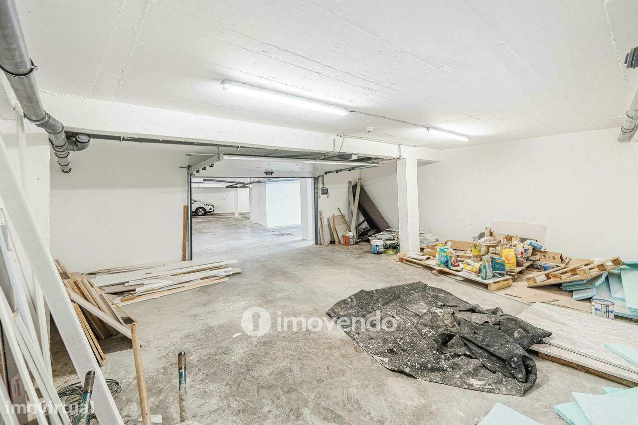 Apartamento T3 Duplex novo, com terraço e garagem, em Loures-43