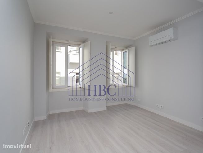 APARTAMENTO T2 RENOVADO, PRÓXIMO DO JARDIM DO PRÍNCIPE REAL-9