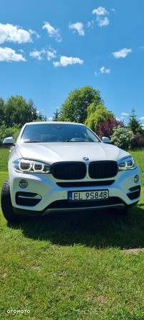 BMW X6 xDrive40d - 16