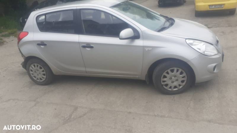 Cadru motor Hyundai i20 2011 Hatchback Argintiu - 4