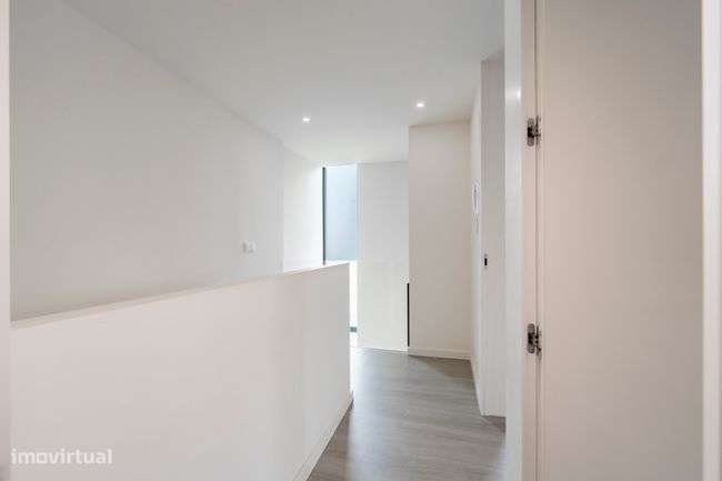 MORADIA GEMINADA T4+1, 4 Suites em PALMEIRA, BRAGA-19