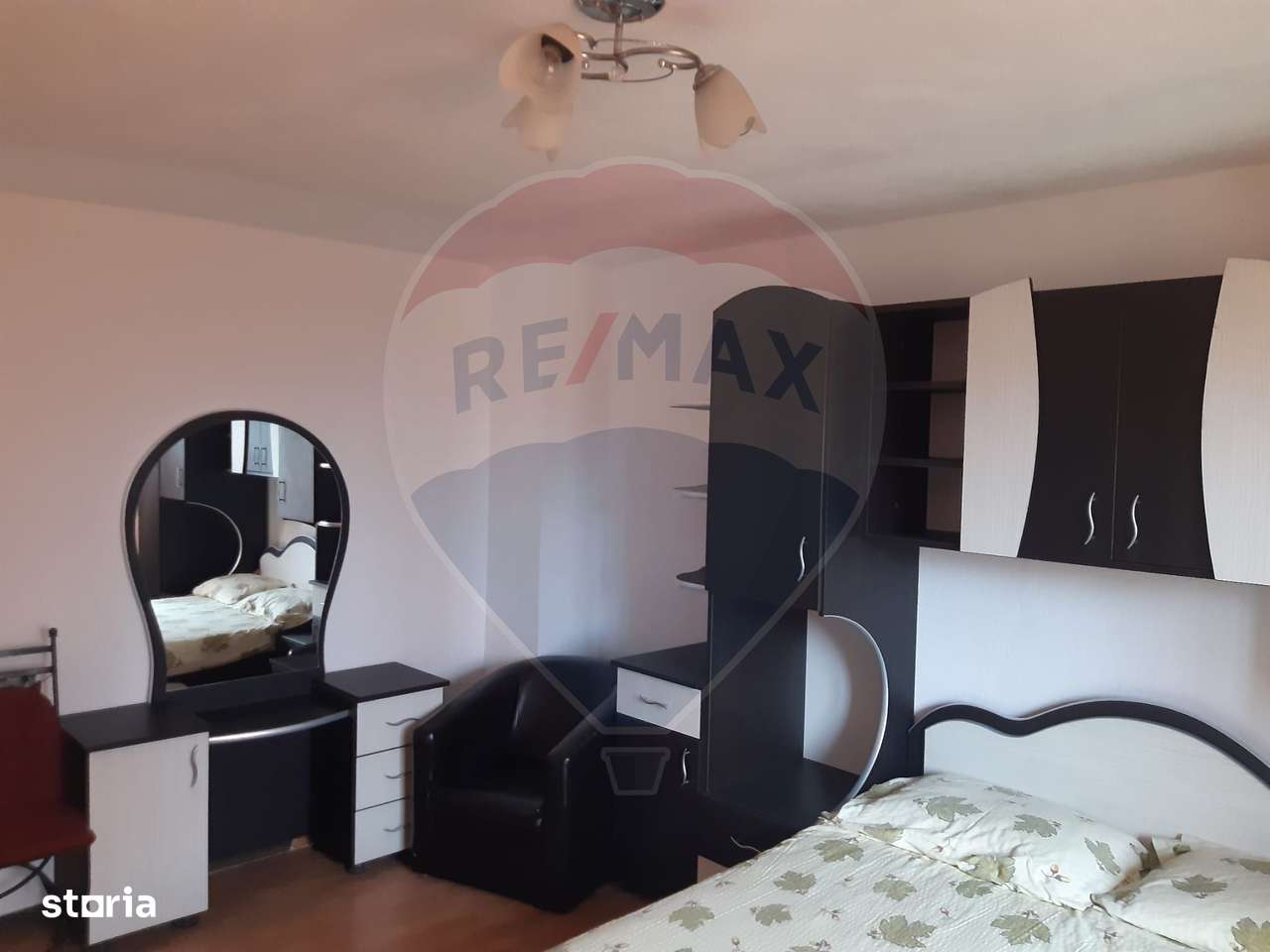 Casă / Vilă cu 7 camere de vânzare în zona Bran-Tohanita-12