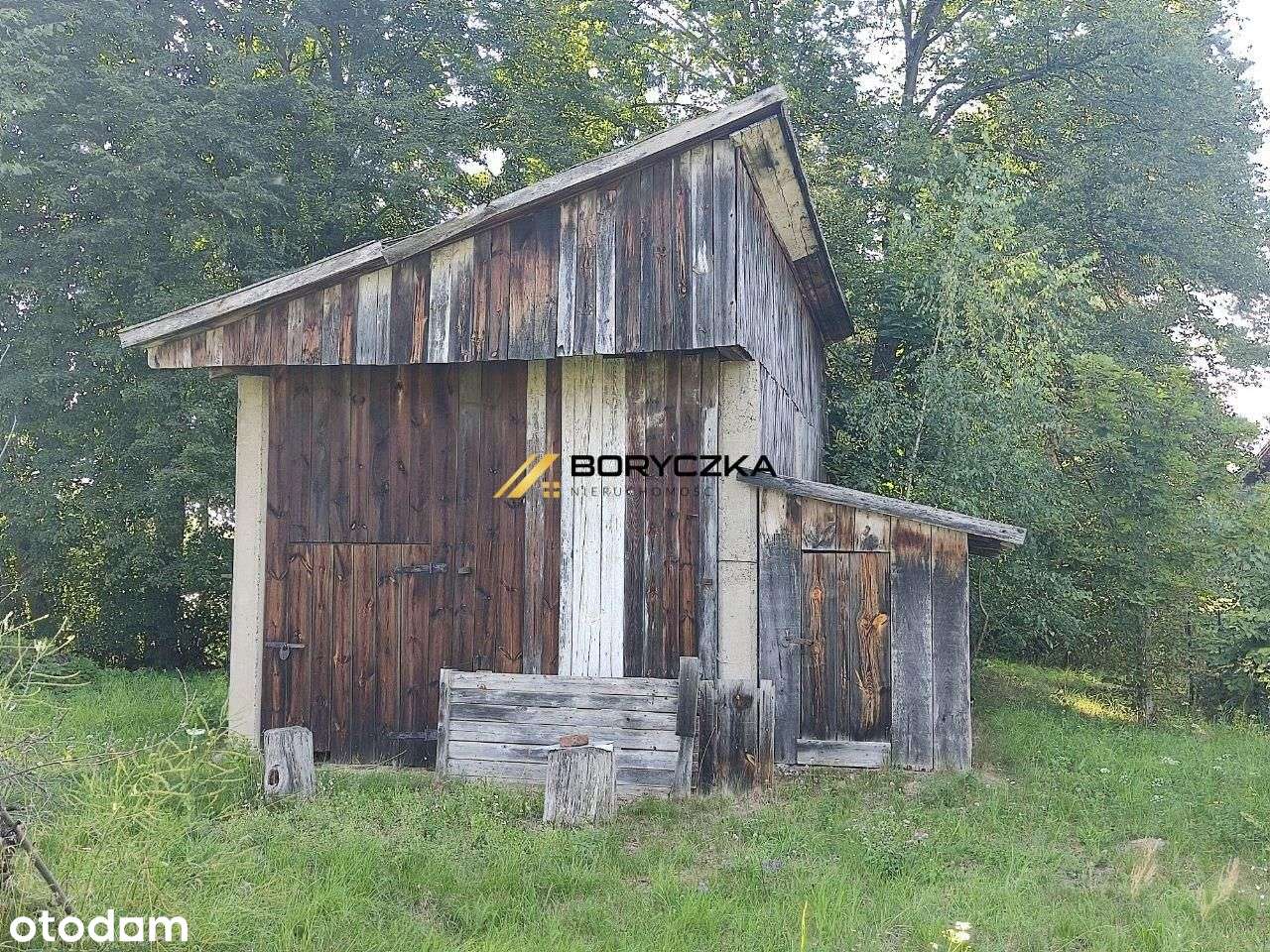 Dom Wał-Ruda, z własnym lasem; 0,68 ha.-13