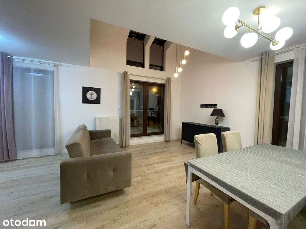 Apartament z antresolą/ 2 Tarasy/ Rumia-3