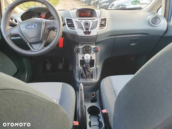 Ford Fiesta 1.25 Ambiente - 25