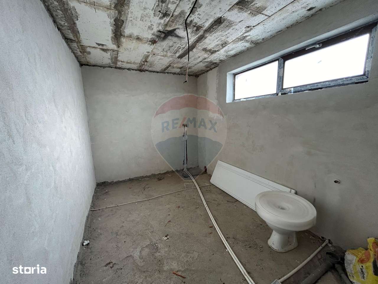 Casă / Vilă cu 4 camere de vânzare - Imagine principală: 5/10